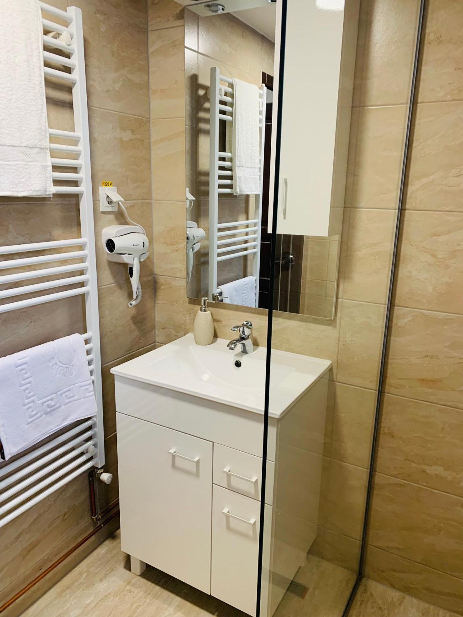 Casa Lazar Bed & Breakfast Topliţa Dış mekan fotoğraf
